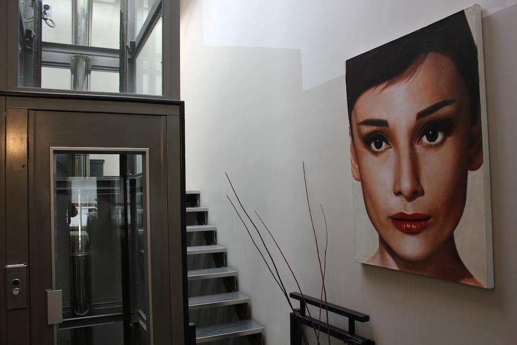 Mh Design Hotel Napoli Exterior foto